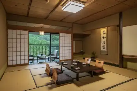 Yamanaka Spa Hanatsubaki - 5