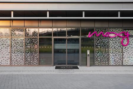 Moxy Cologne Bonn Airport - 20