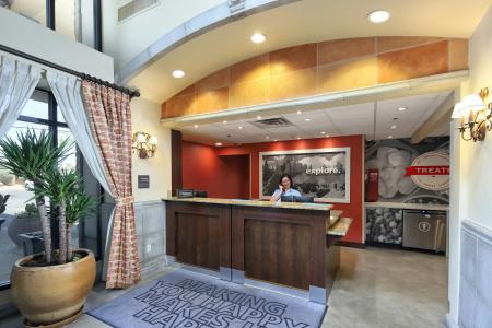 Hampton Inn & Suites Tucson-Mall - 26