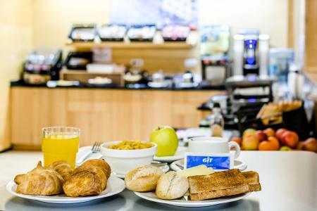 Express By Holiday Inn Zaragoza - 12