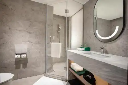 Holiday Inn Shanghai Nanjing Road - 44