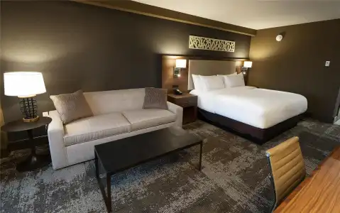 The Broadway Columbia - a DoubleTree by Hilton - 31