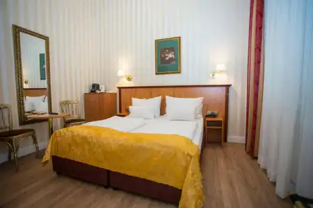 Opera Suites - Self Check-in - 14