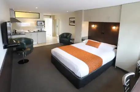 429 Apartments and Suites - 95