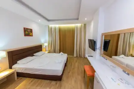 Saranda Palace - 89