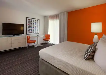 The Inn at Venice Beach - 2