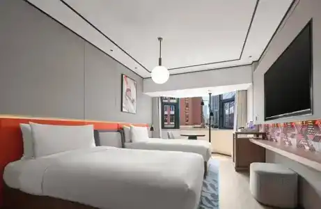 Hilton Garden Inn West Lake - 57