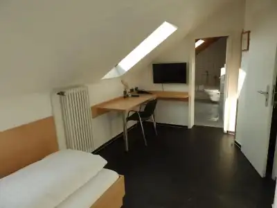 H41 Inn Hostel - 18