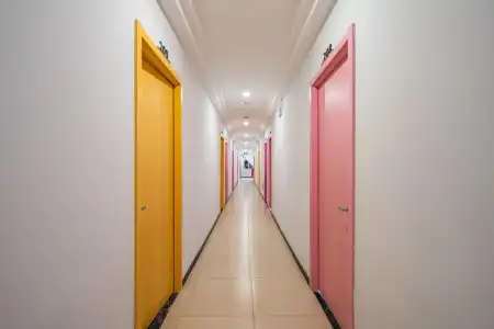 Beijing Granary International Hostel - 11