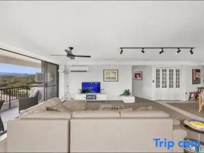 Gemini Court Holiday Apartments - 237