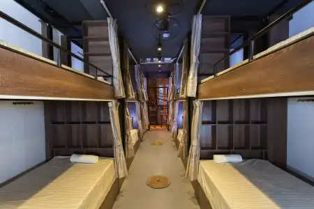 Luxury Backpackers - 12
