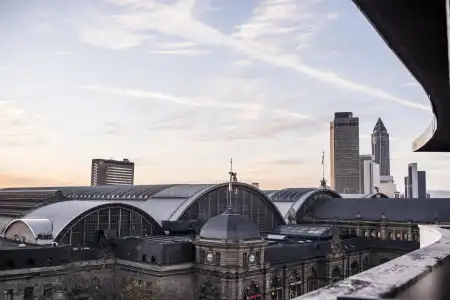 The Frankfurt - 6