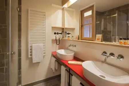 Hotel - 28