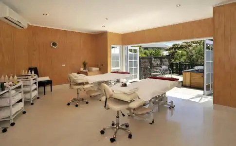 Wai Ora Lakeside Spa Resort - 2
