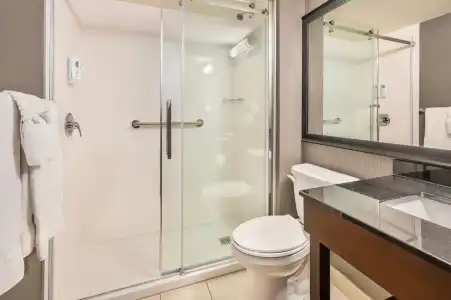 Comfort Inn Laval - 9