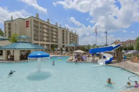 Music Road Resort Inn - 66