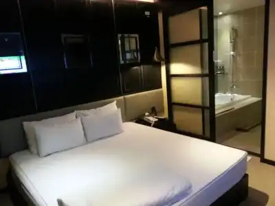 HI Design - 18