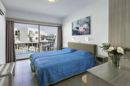 Penelope Beach Apts - 2