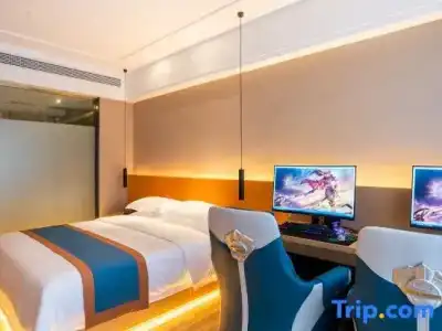 Rolling Surf Resort - 291