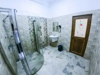 Romance Hills - 164