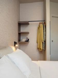 Hotel - 112