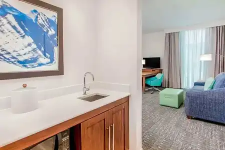 Hampton Inn and Suites Panama City Beach/Beachfront - 61