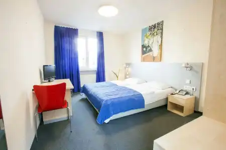 Münchner Hof - 95