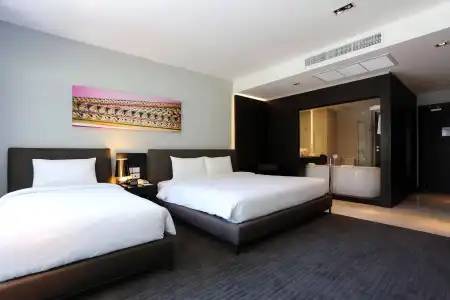 S Ratchada Bangkok - 1