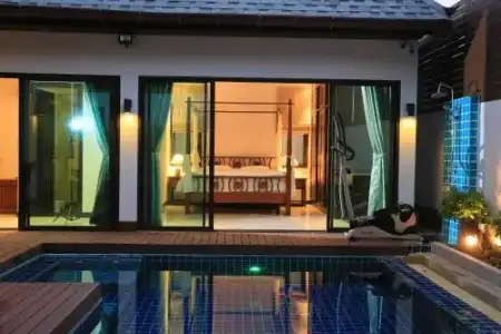 Naiharn Beach Villa - 0