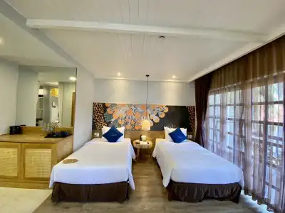 L'Azure Resort and Spa - 37