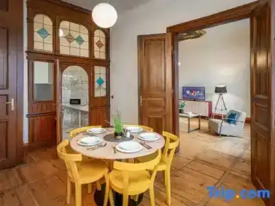 Art House Apartments by Adrez Living - 34