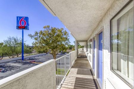 Motel 6 Phoenix, AZ - West - 17
