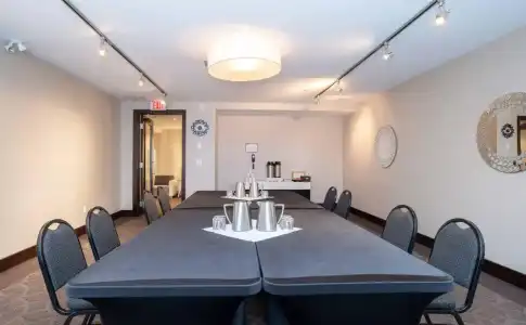 Sandman & Suites Calgary South - 12