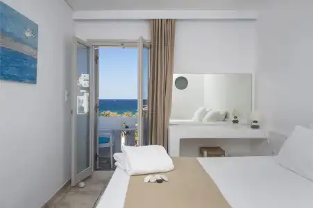 Kanale's Rooms and Suites - 19