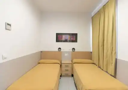 Albergue Inturjoven Málaga - Hostel - 40