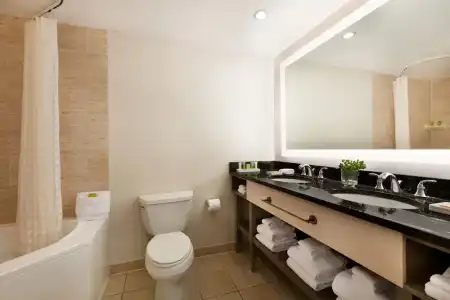 Hilton Ocean City Oceanfront Suites - 57