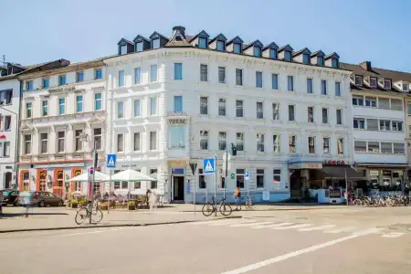 TOP EMBRACE Vinum Trier - 0