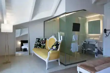 Alley Boutique and Spa - 70