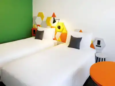 Ibis Styles Tokyo Bay - 3