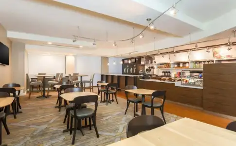 Courtyard by Marriott Pittsburgh Downtown - 25