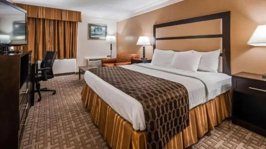 Best Western Riverside Inn - 39
