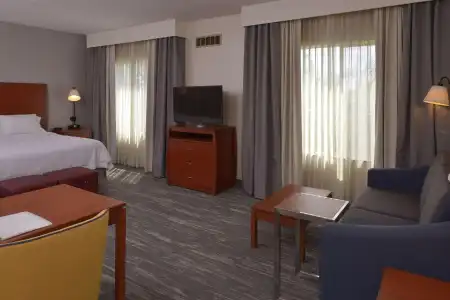 Woodspring Suites Bakersfield Airport - 2