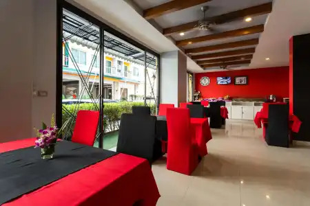 PJ Patong Resortel - 27