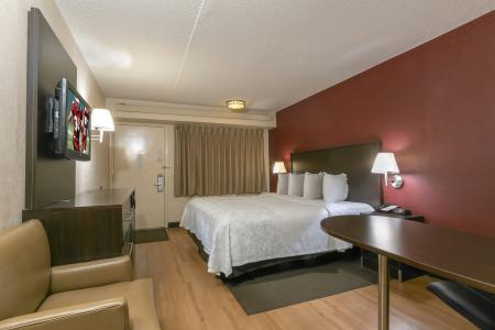 Red Roof Inn PLUS+ Ann Arbor - U of Michigan North - 24