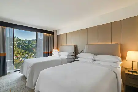 Sheraton Universal - 25