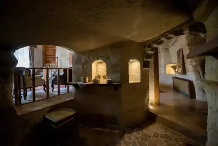 Sinasos Palace Cave - 10