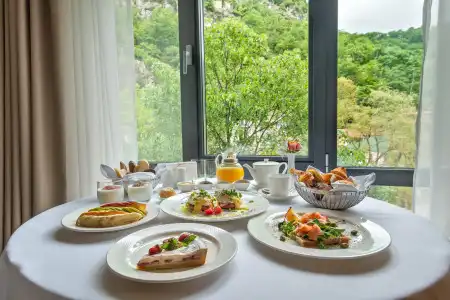 Crowne Plaza Borjomi - 30