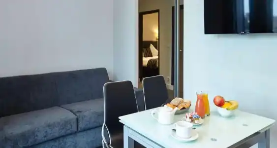 Best Western Le Cheval Blanc - Vieux Port - 249