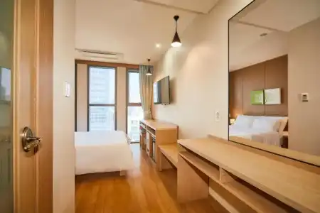 Poco Seongsu - 29
