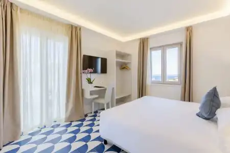 Central Wellness - 186